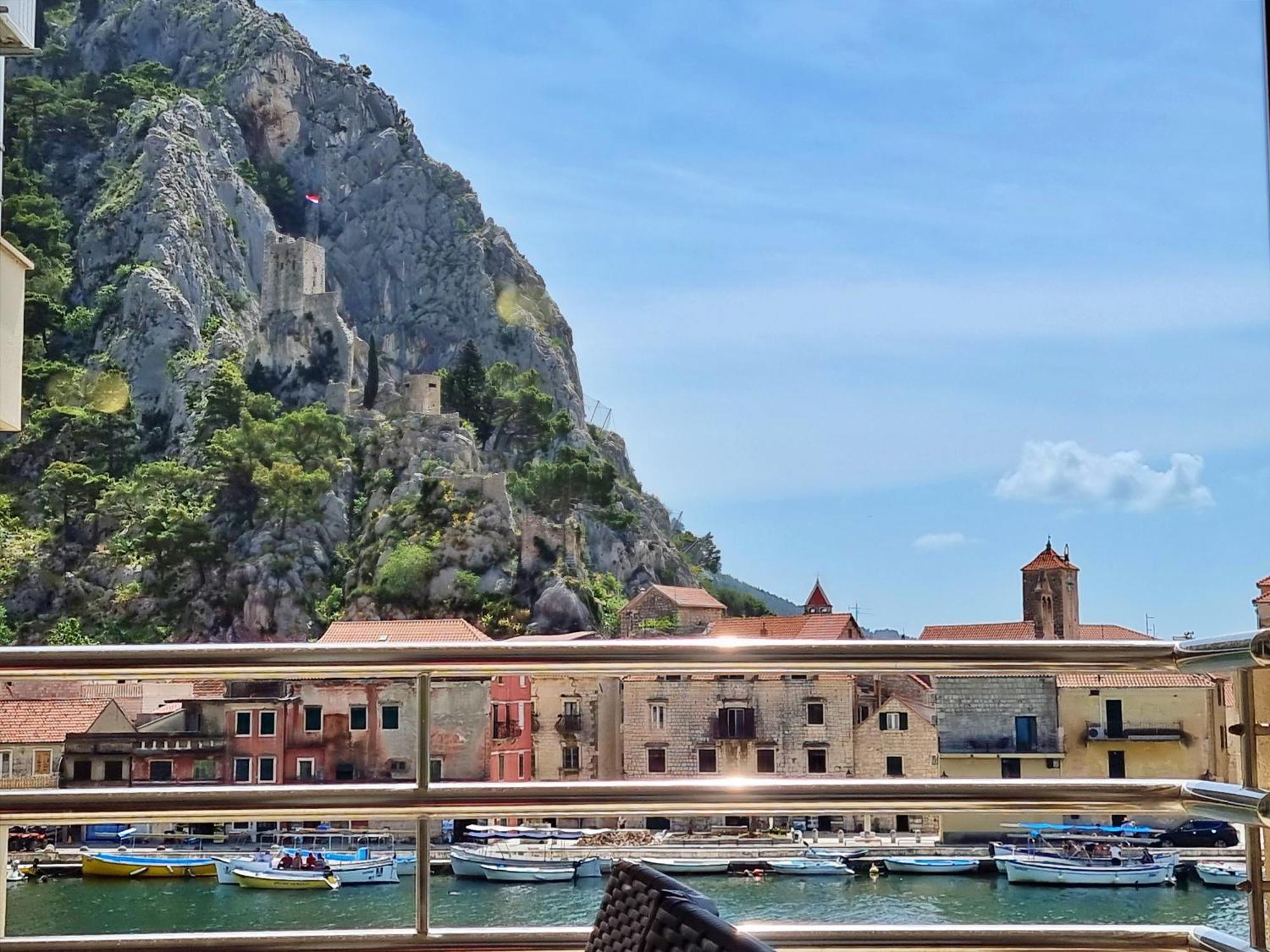 Mitra Zonata Blue Daire Omiš Dış mekan fotoğraf