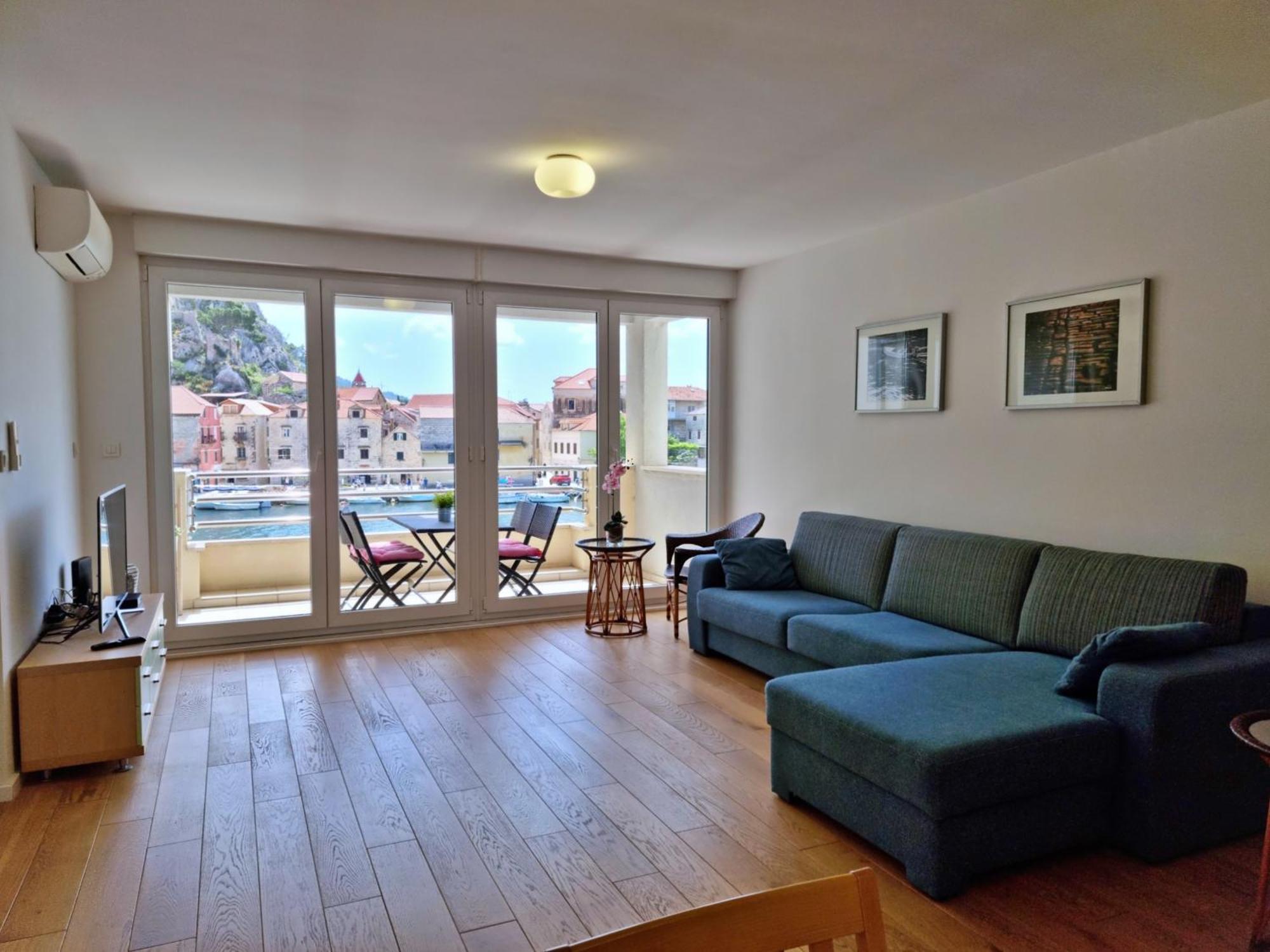 Mitra Zonata Blue Daire Omiš Dış mekan fotoğraf