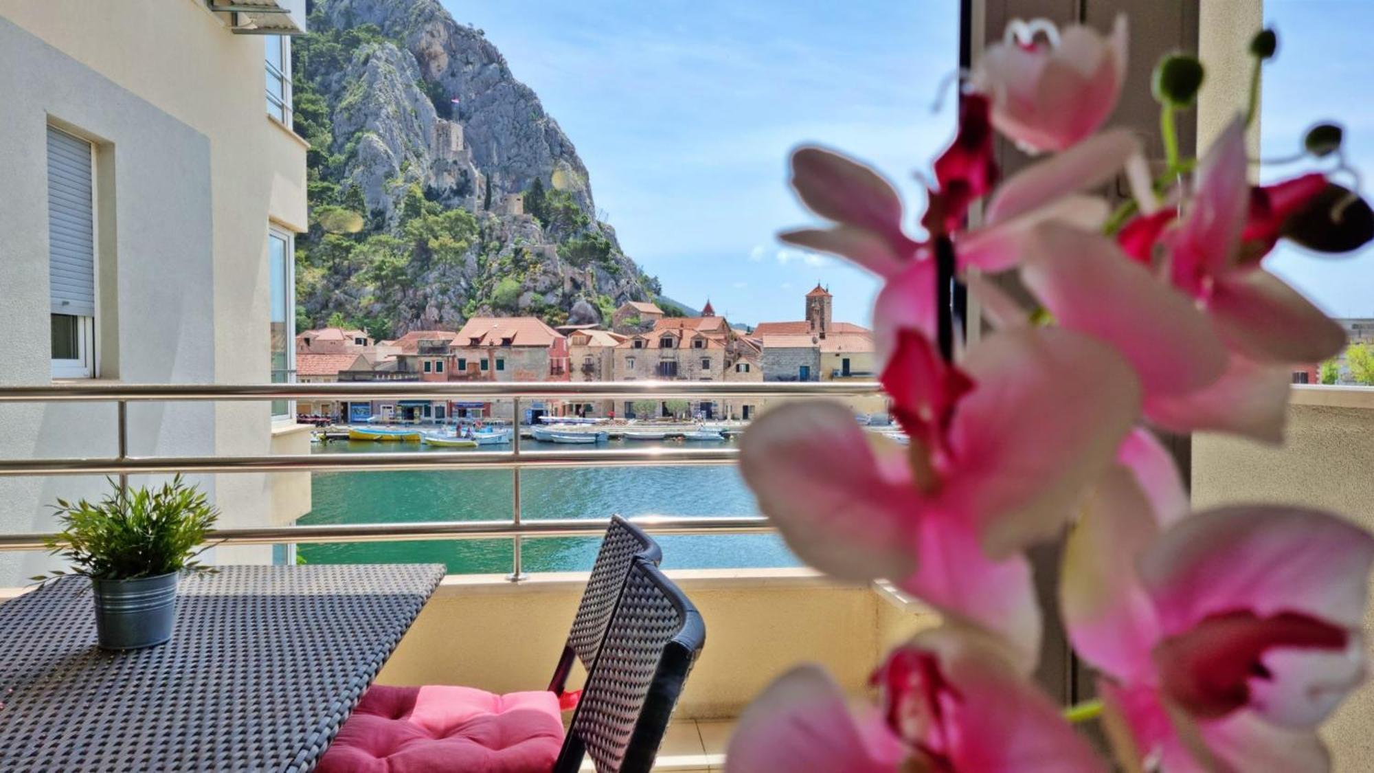 Mitra Zonata Blue Daire Omiš Dış mekan fotoğraf