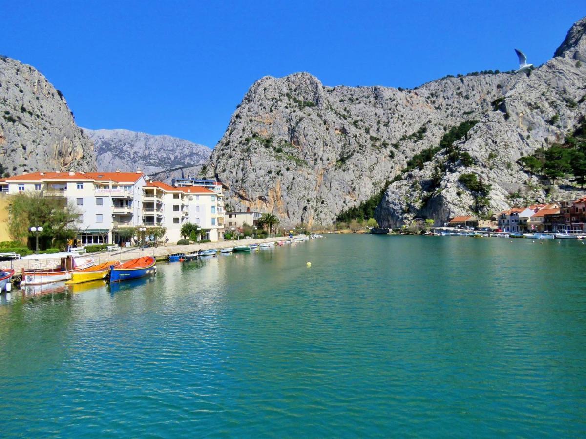 Mitra Zonata Blue Daire Omiš Dış mekan fotoğraf
