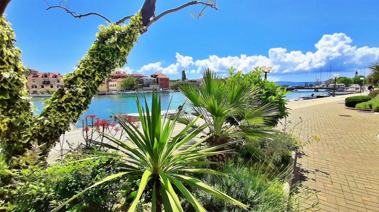 Mitra Zonata Blue Daire Omiš Dış mekan fotoğraf